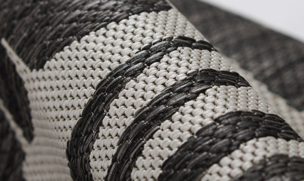 Momeni Novogratz Villa VI-13 Machine Made Transitional Floral Indoor/Outdoor Area Rug Charcoal 9'3" x 12'6" VILLAVI-13CHR93C6