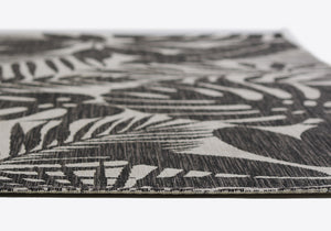 Momeni Novogratz Villa VI-13 Machine Made Transitional Floral Indoor/Outdoor Area Rug Charcoal 9'3" x 12'6" VILLAVI-13CHR93C6