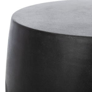 Zuri Indoor/Outdoor Modern Concrete Round 17.7 Inch H Accent Table