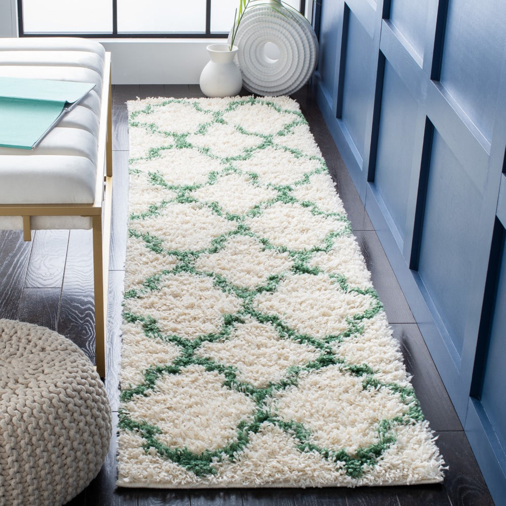 Safavieh Venus Shag 524 Power Loomed 61% Polypropylene/24% Jute/7% Polyester/8% Latex Shag & Flokati Rug VNS524A-9