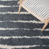 Safavieh Venus Shag 603 Power Loomed 61% Polypropylene/24% Jute/7% Polyester/8% Latex Shag & Flokati Rug VNS603G-6