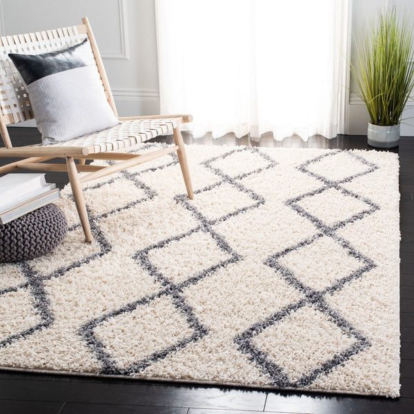 Venus Shag 600 Venus Shag 682 Shag Power Loomed 100 % Polypropylene Pile Rug Ivory / Grey