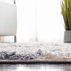 Venus Shag 600 Venus Shag 683 Shag Power Loomed 60% Polypropylene 35% Recycled Polyester 5% Latex Rug Ivory / Grey