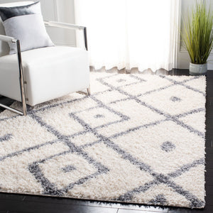 Venus Shag 600 Venus Shag 683 Shag Power Loomed 100 % Polypropylene Pile Rug Ivory / Grey