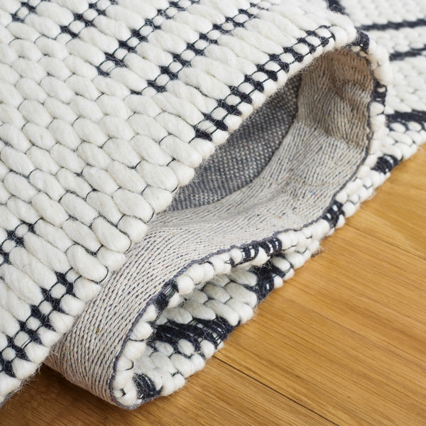 Safavieh Vermont 150 Hand Woven 80% Wool and 20% Cotton Rug VRM150Z-8