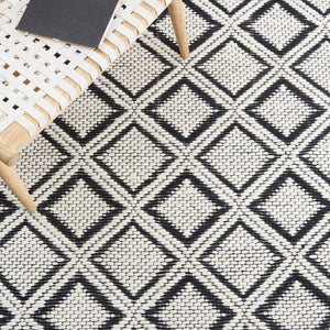 Safavieh Vermont 151 Hand Woven 80% Wool and 20% Cotton Rug VRM151Z-8