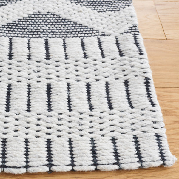 Safavieh Vermont 152 Hand Woven 80% Wool and 20% Cotton Rug VRM152F-8