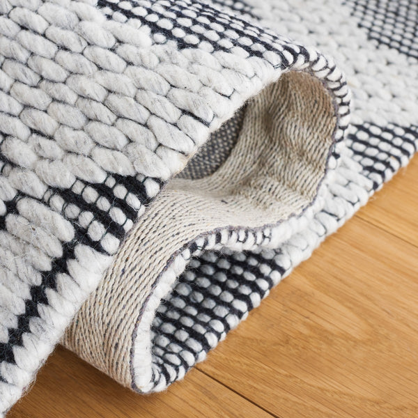 Safavieh Vermont 152 Hand Woven 80% Wool and 20% Cotton Rug VRM152F-8