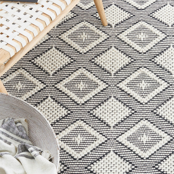 Safavieh Vermont 153 Hand Woven 80% Wool and 20% Cotton Rug VRM153Z-8