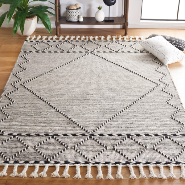 Safavieh Vermont 160 Hand Woven Wool and Cotton Bohemian Rug VRM160Z-8