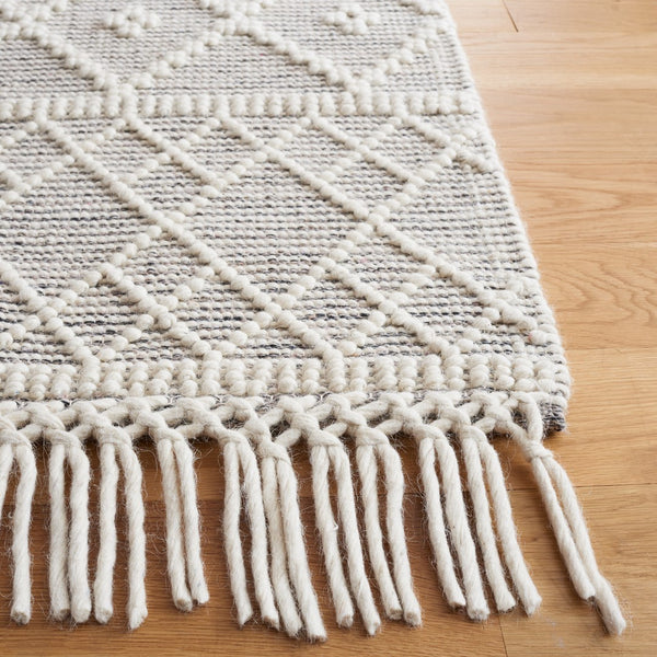 Safavieh Vermont 250 Hand Loomed 70% Wool and 30% Cotton Bohemian Rug VRM250A-5