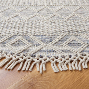 Safavieh Vermont 251 Hand Loomed 70% Wool and 30% Cotton Bohemian Rug VRM251M-6R