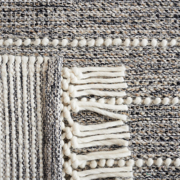 Safavieh Vermont 254 Hand Loomed 70% Wool and 30% Cotton Bohemian Rug VRM254Z-5