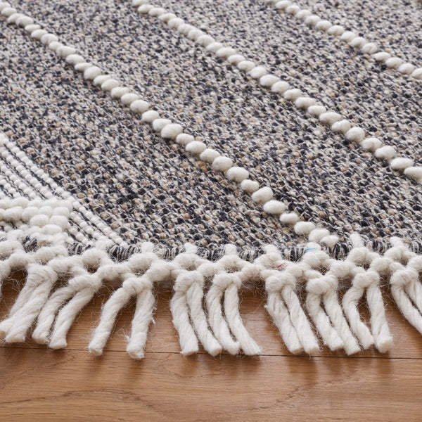 Safavieh Vermont 254 Hand Loomed 70% Wool and 30% Cotton Bohemian Rug VRM254Z-6R