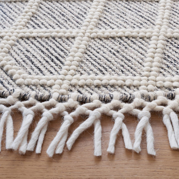 Safavieh Vermont 255 Hand Loomed 70% Wool and 30% Cotton Bohemian Rug VRM255Z-6R