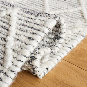 Safavieh Vermont 256 Hand Loomed 70% Wool and 30% Cotton Bohemian Rug VRM256F-5