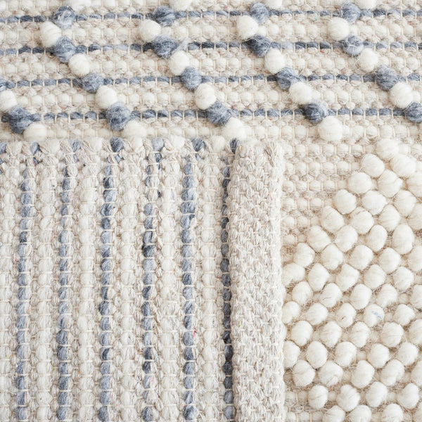 Safavieh Vermont 257 Hand Loomed 70% Wool and 30% Cotton Bohemian Rug VRM257F-5