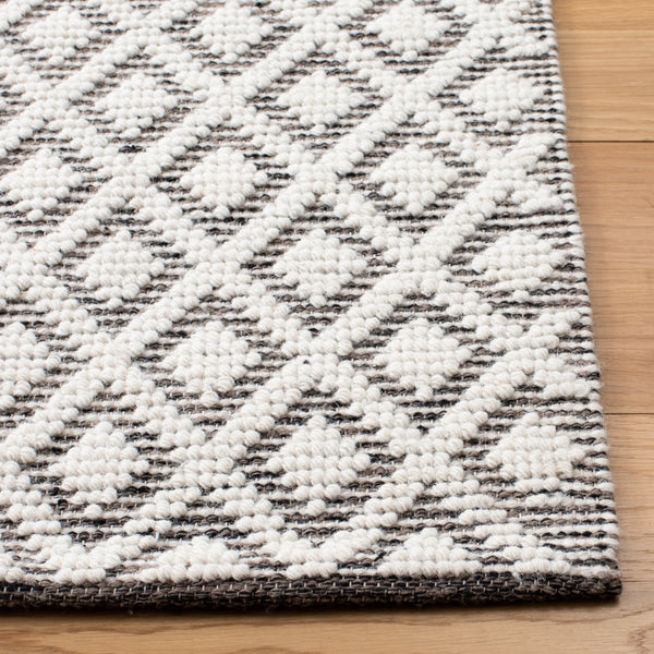 Safavieh Vermont 304 Hand Woven 100% Wool Pile Rug X22X VRM304T-5