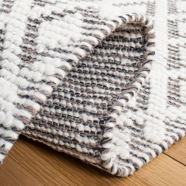 Safavieh Vermont 304 Hand Woven 100% Wool Pile Rug X22X VRM304T-5