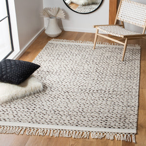 Safavieh Vermont 307 Hand Loomed 70% Nz Wool, 30% Cotton Rug X22X VRM307A-8