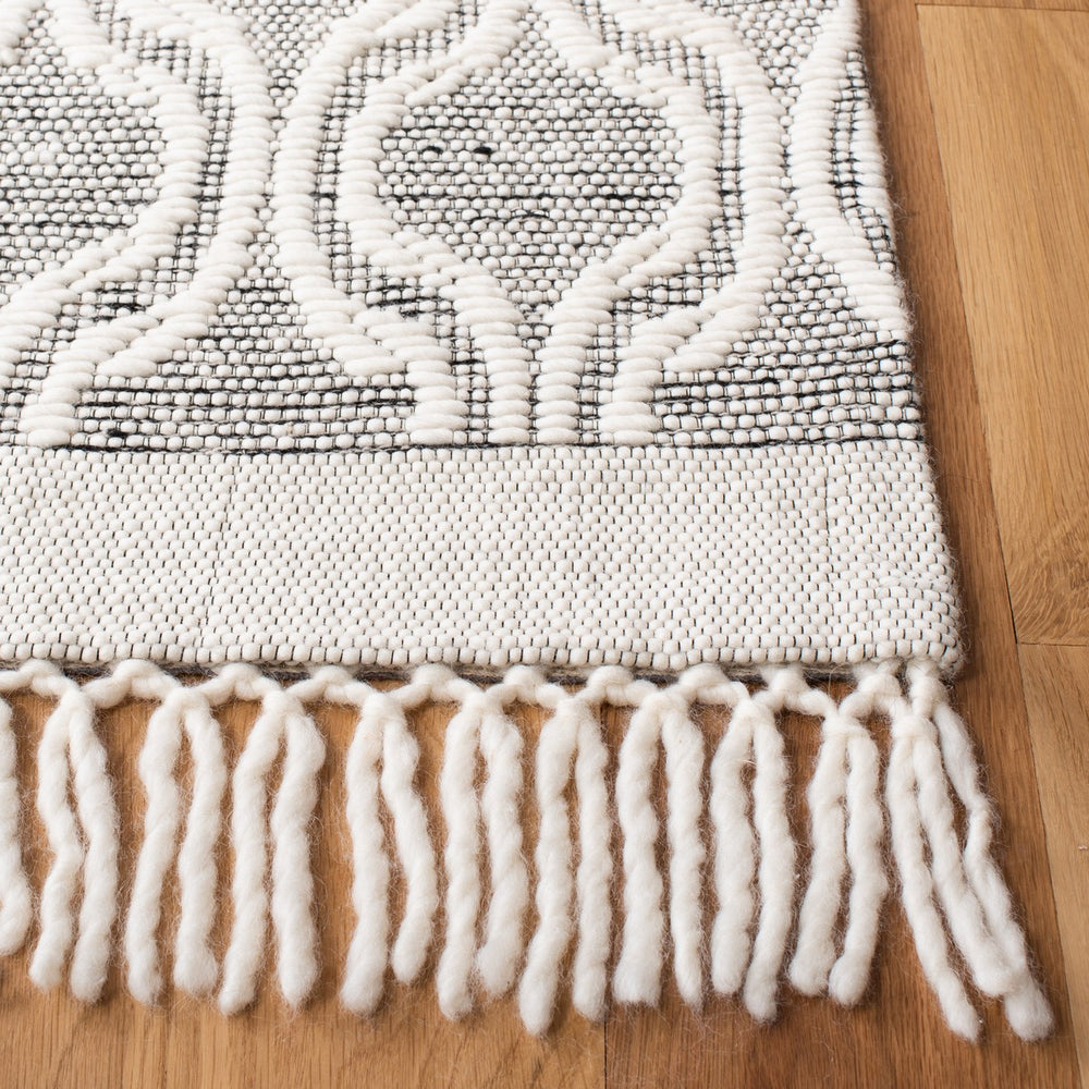 Safavieh Vermont 312 Hand Loomed 70% Nz Wool, 30% Cotton Rug X22X VRM312A-8