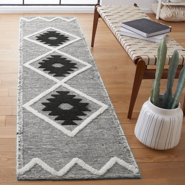 Safavieh Vermont Woollen Dhurry (Hand-Loomed) 60% Wool 40% Cotton Rug Black / Ivory VRM602H-29