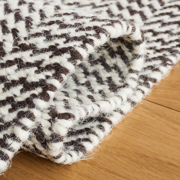 Safavieh Vermont 902 Hand Woven 60% Cotton and 40% Wool Contemporary Rug VRM902T-6SQ