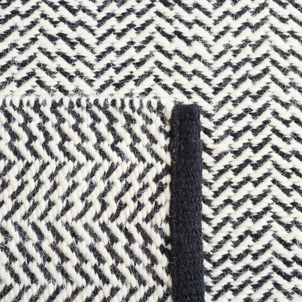 Safavieh Vermont 902 Hand Woven 60% Cotton and 40% Wool Contemporary Rug VRM902Z-6SQ