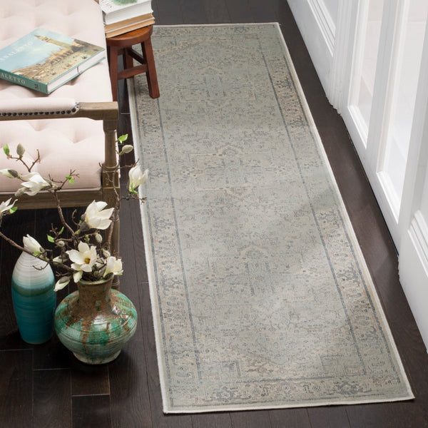 Safavieh Vintage 114 Power Loomed 67.7% Viscose/20.6% Polyester/11.8% Cotton Rug VTG114-7660-57