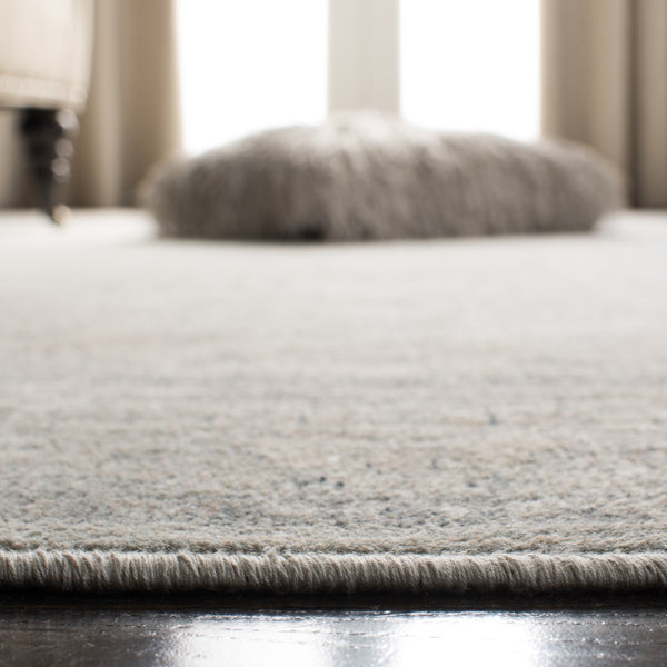 Safavieh Vintage 114 Power Loomed 67.7% Viscose/20.6% Polyester/11.8% Cotton Rug VTG114-7660-57