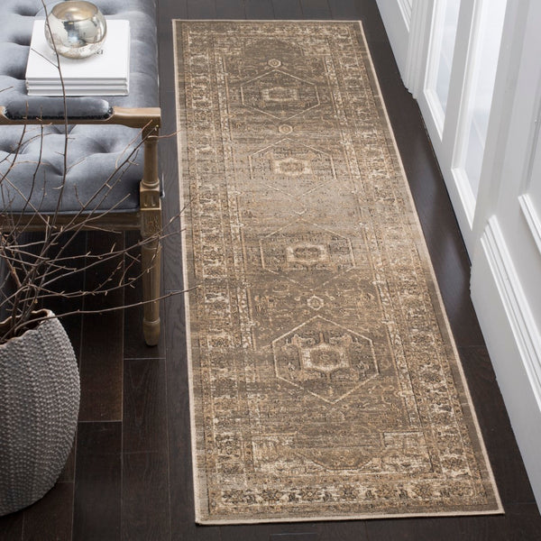 Safavieh Vintage 116 Power Loomed 67.7% Viscose/20.6% Polyester/11.8% Cotton Rug VTG116-3110-28