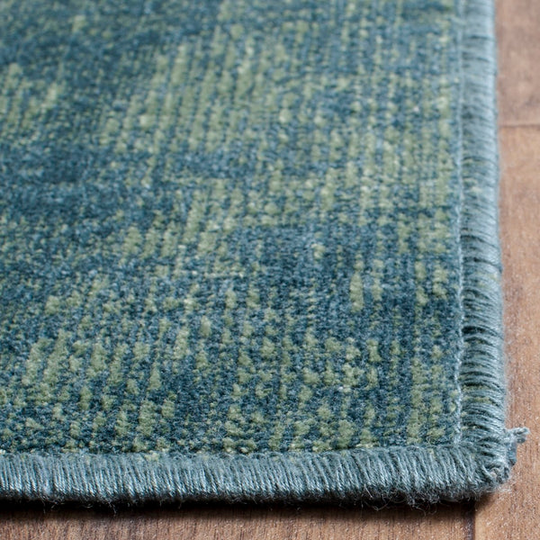 Safavieh Vintage 125 Power Loomed 67.7% Viscose/20.6% Polyester/11.8% Cotton Rug VTG125-2220-3