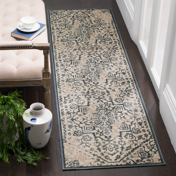 Safavieh Vintage 135 Power Loomed 67.7% Viscose/20.6% Polyester/11.8% Cotton Rug VTG135-7340-28