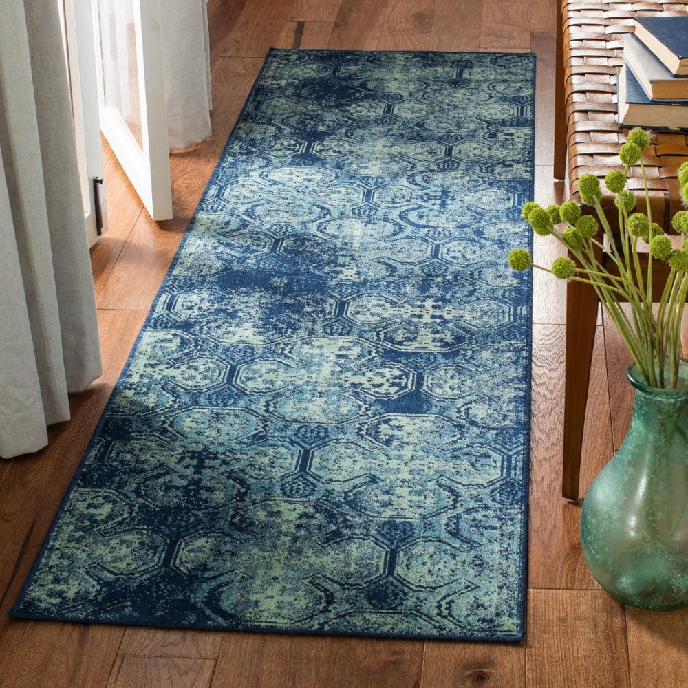 Safavieh Vintage 197 Power Loomed 67.7% Viscose/20.6% Polyester/11.8% Cotton Rug VTG197-2330-3