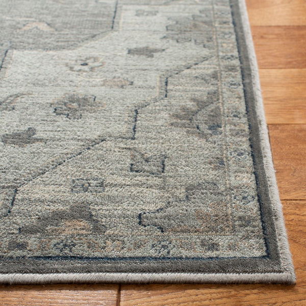Safavieh Vintage 873 Power Loomed 67.7% Viscose/20.6% Polyester/11.8% Cotton Rug VTG873-7110-4