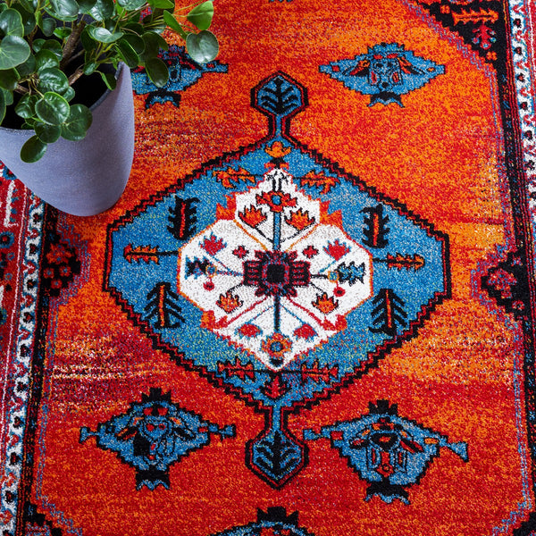 Safavieh Vintage Hamadan 262 Power Loomed Polypropylene Transitional Rug VTH262Q-9