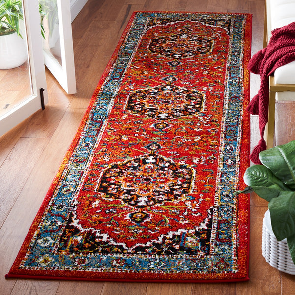 Safavieh Vintage Hamadan 266 Power Loomed Polypropylene Transitional Rug VTH266Q-9