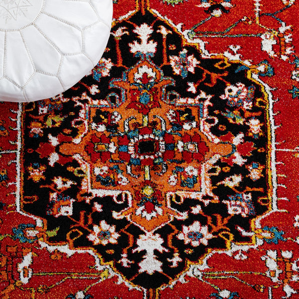 Safavieh Vintage Hamadan 266 Power Loomed Polypropylene Transitional Rug VTH266Q-9