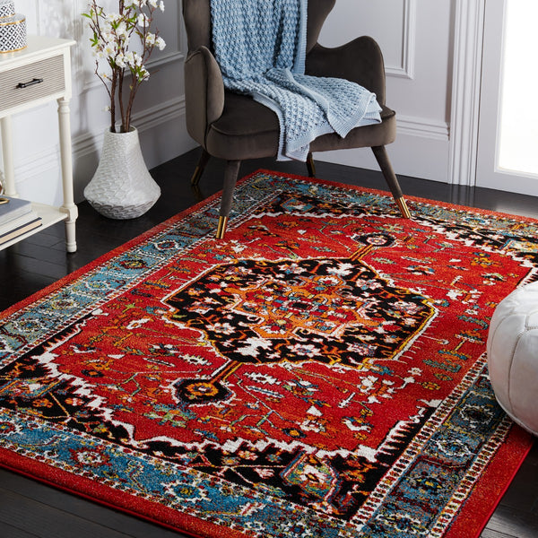 Safavieh Vintage Hamadan 266 Power Loomed Polypropylene Transitional Rug VTH266Q-9