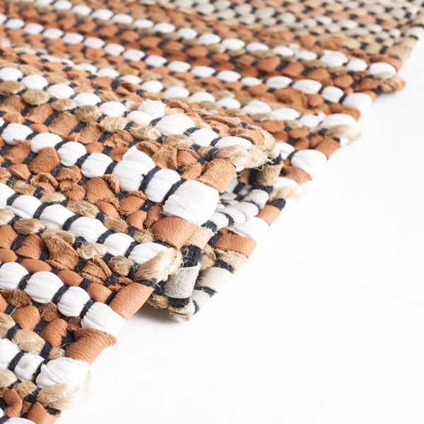 Safavieh Vintage Leather 204 Hand Woven 90% Leather And 10% Jute Rug VTL204B-5