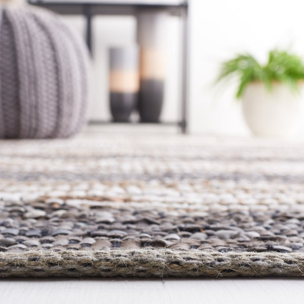 Safavieh Vintage Leather 204 Hand Woven 90% Leather And 10% Jute Rug VTL204F-5