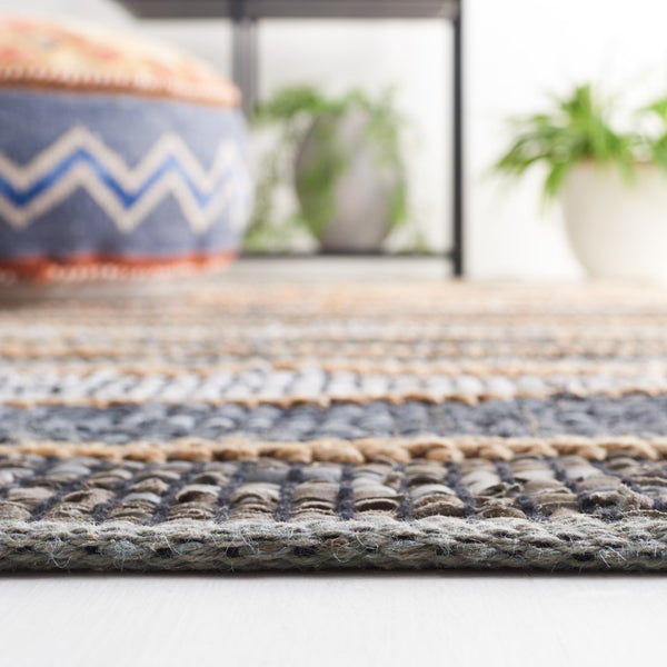 Safavieh Vintage Leather 206 Hand Woven 90% Leather And 10% Jute Rug VTL206F-5