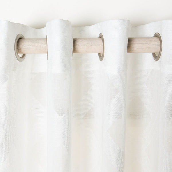 Safavieh Kenji 52X84 Window Panel White 100% Polyester WDT1048A-5284