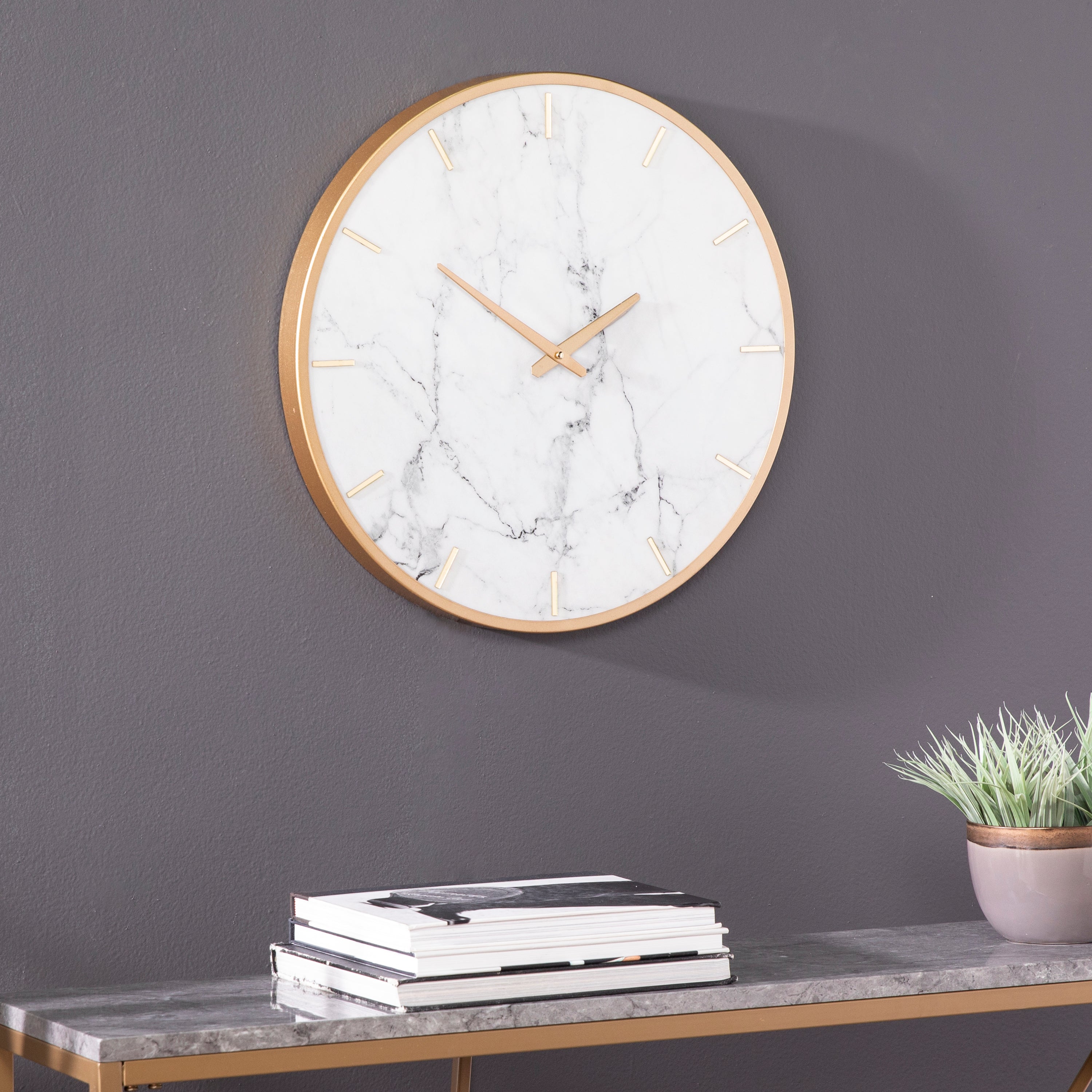Lenzienne Modern Faux Marble Wall Clock - Thumbnail 3