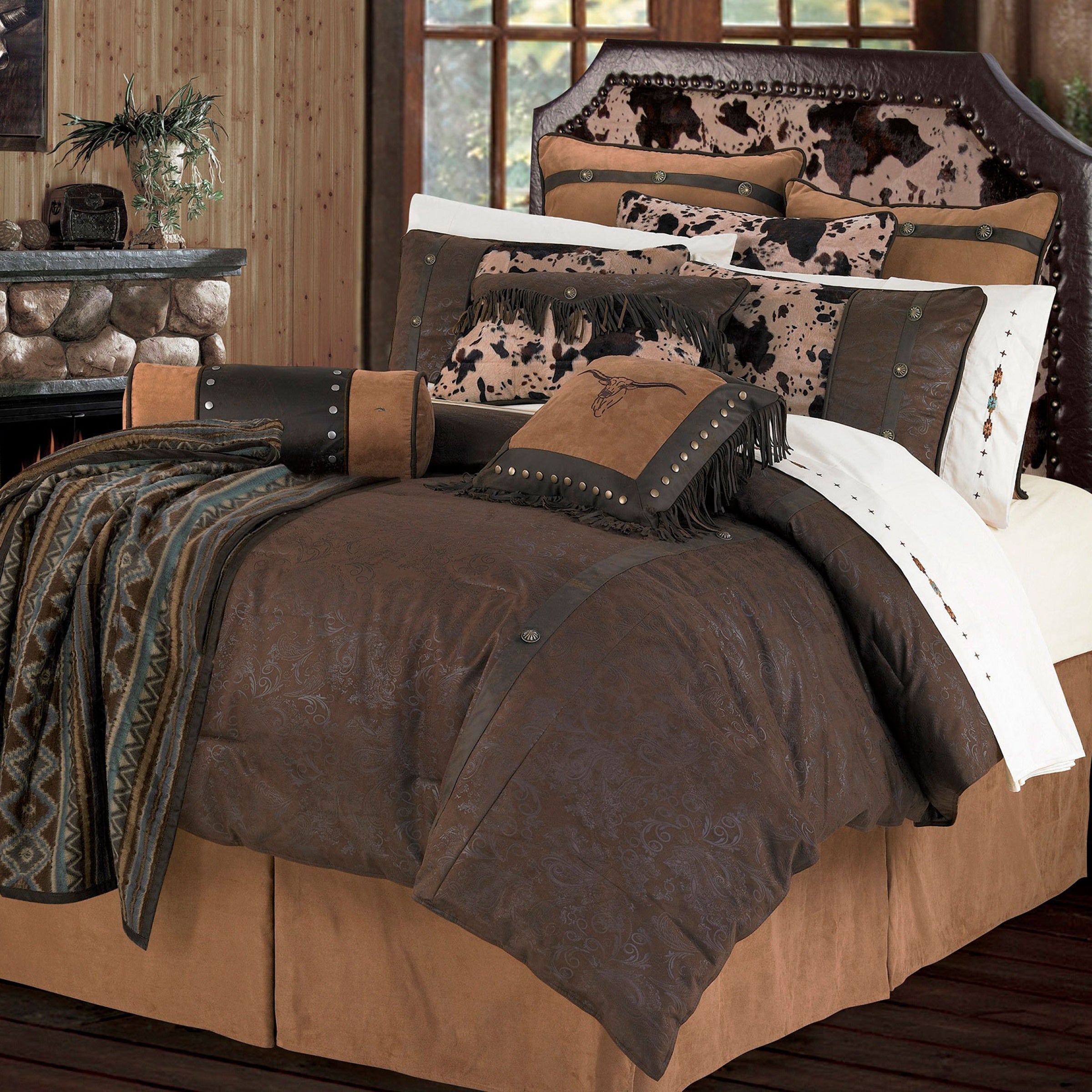 HiEnd Accents Caldwell Comforter Set - Thumbnail 4