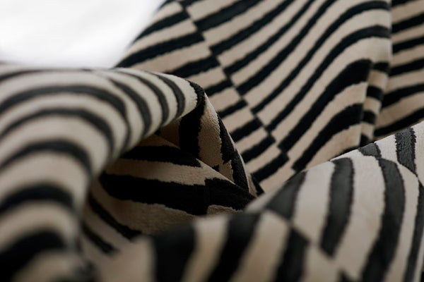 Momeni Xander XAN-1 Machine Made Contemporary Striped Indoor Area Rug Black 9'3" x 12'6" XANDEXAN-1BLK93C6