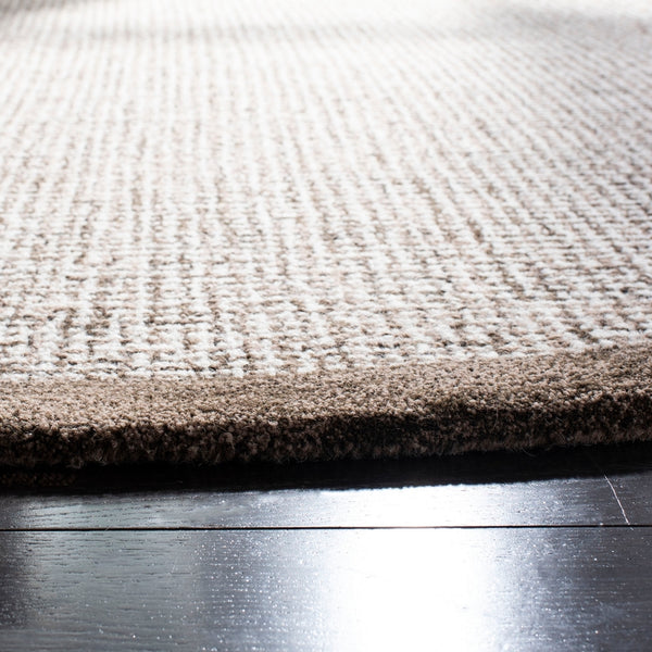 Safavieh Abstract 220 Hand Tufted Wool Rug ABT220D-9