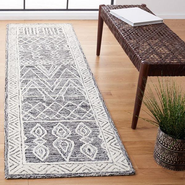 Abstract 558 Contemporary Hand Tufted 100% Wool Pile Rug Ivory / Black