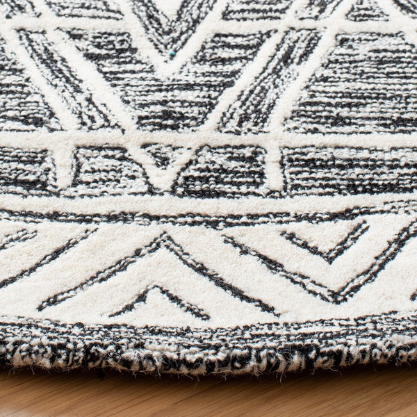 Safavieh Abstract 558 Hand Tufted Wool Contemporary Rug ABT558A-9