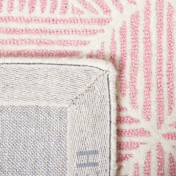 Safavieh Abstract 763 Hand Tufted 80% Wool/20% Cotton Rug ABT763U-8